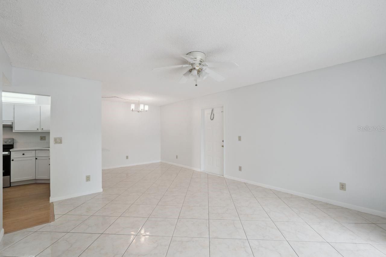 8215 Sun Spring Circle , Unit 12, Orlando, FL 32825 Photo