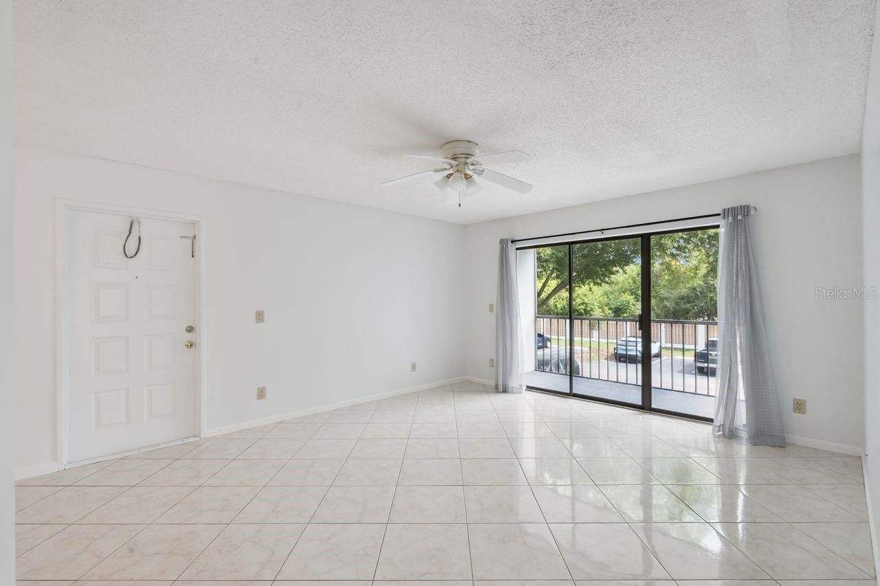 8215 Sun Spring Circle , Unit 12, Orlando, FL 32825 Photo
