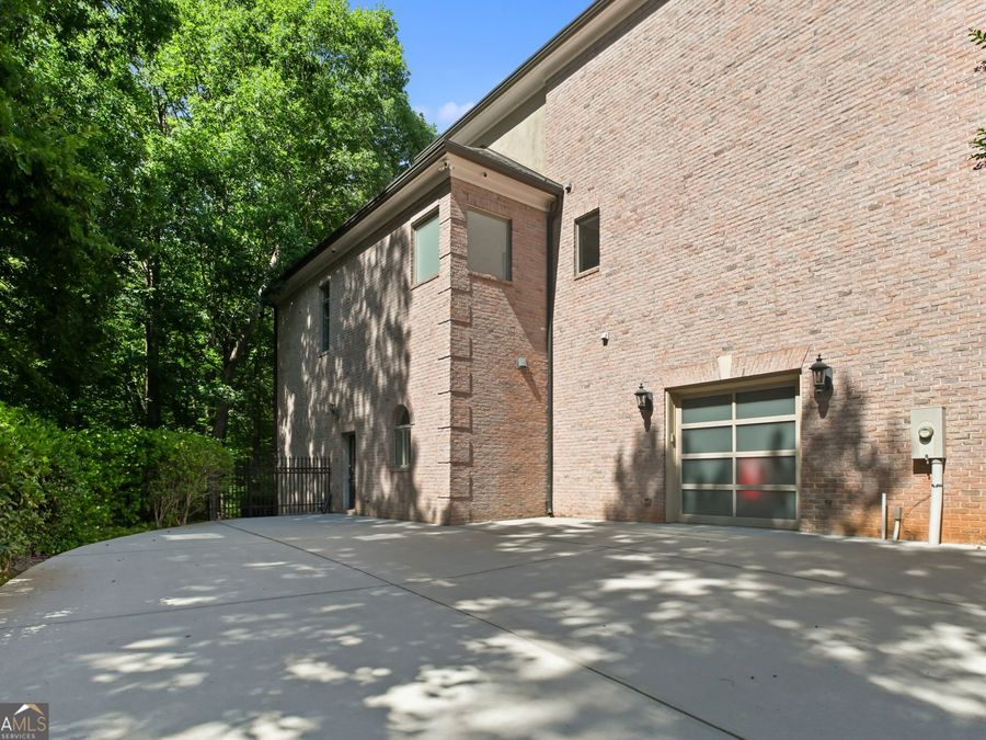 Property Image 112