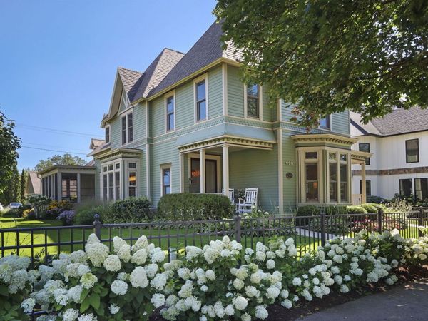 920 Geneva Street, Lake Geneva, WI 53147