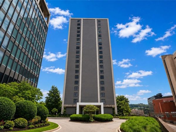 112 Washington Place, Unit 8A, Pittsburgh, PA 15219