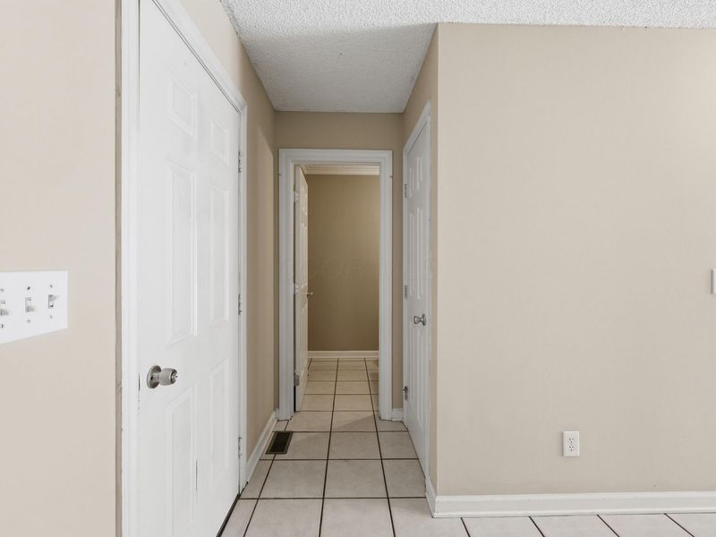 1977 Jasper Lane , Unit 23D, Hilliard, OH 43026 Photo 8