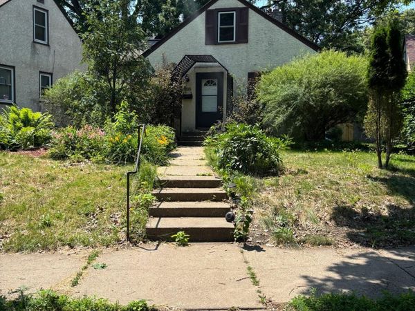 5336 Hiawatha Lane, Minneapolis, MN 55417