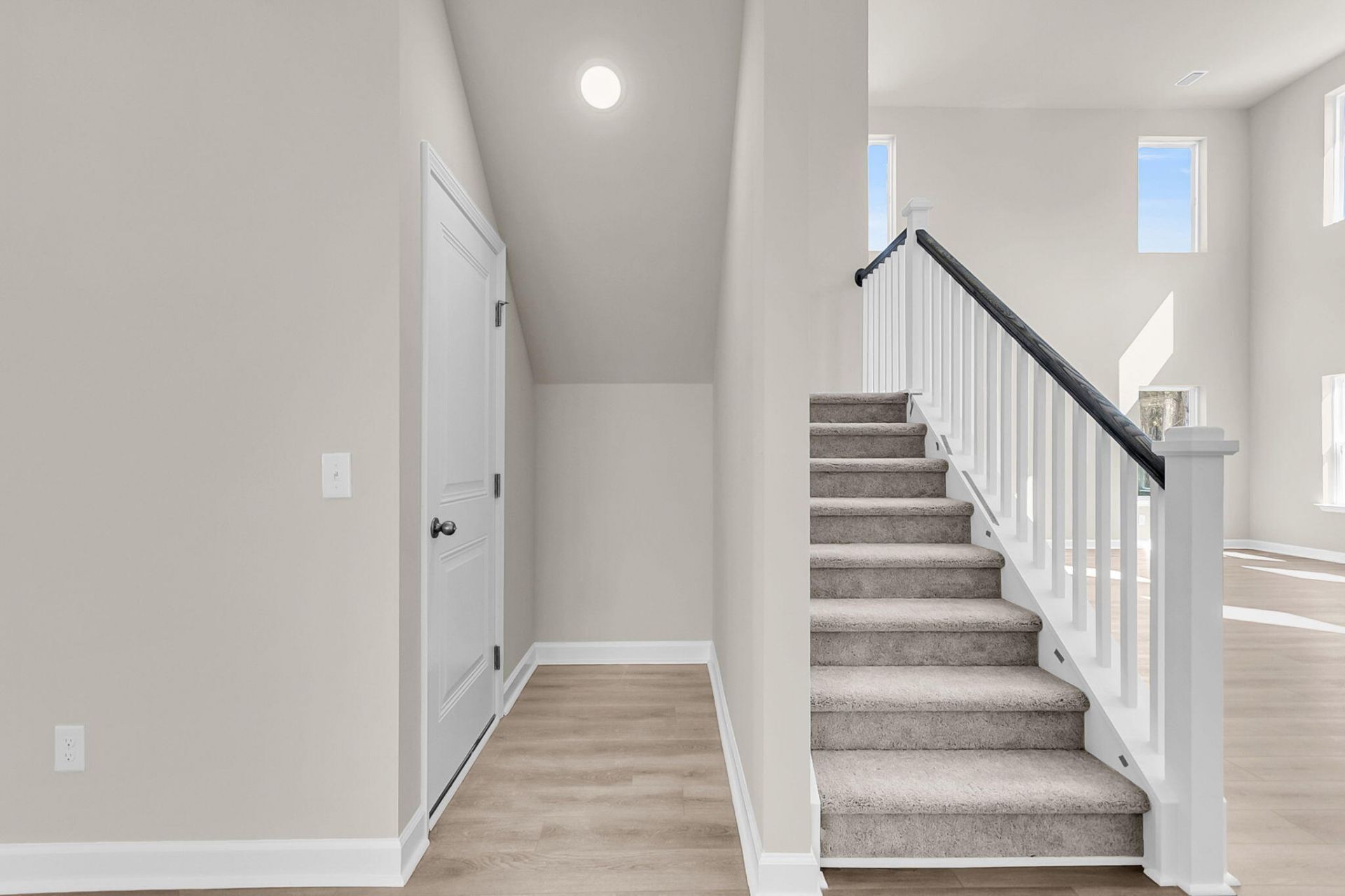 3081 Macaron Court Photo 27