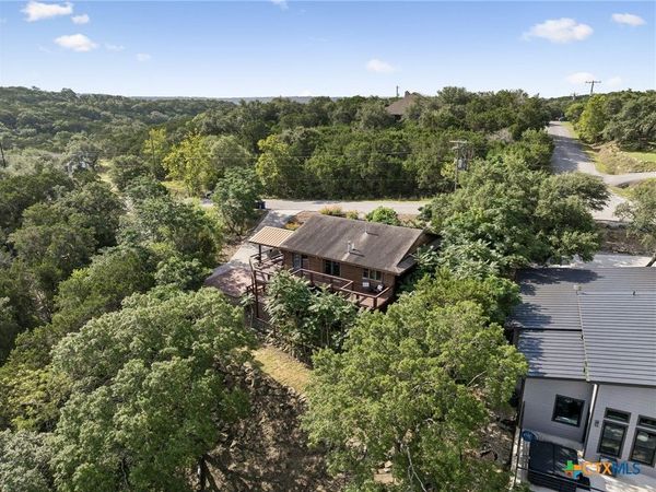 1121 Bradstreet , Canyon Lake, TX 78133