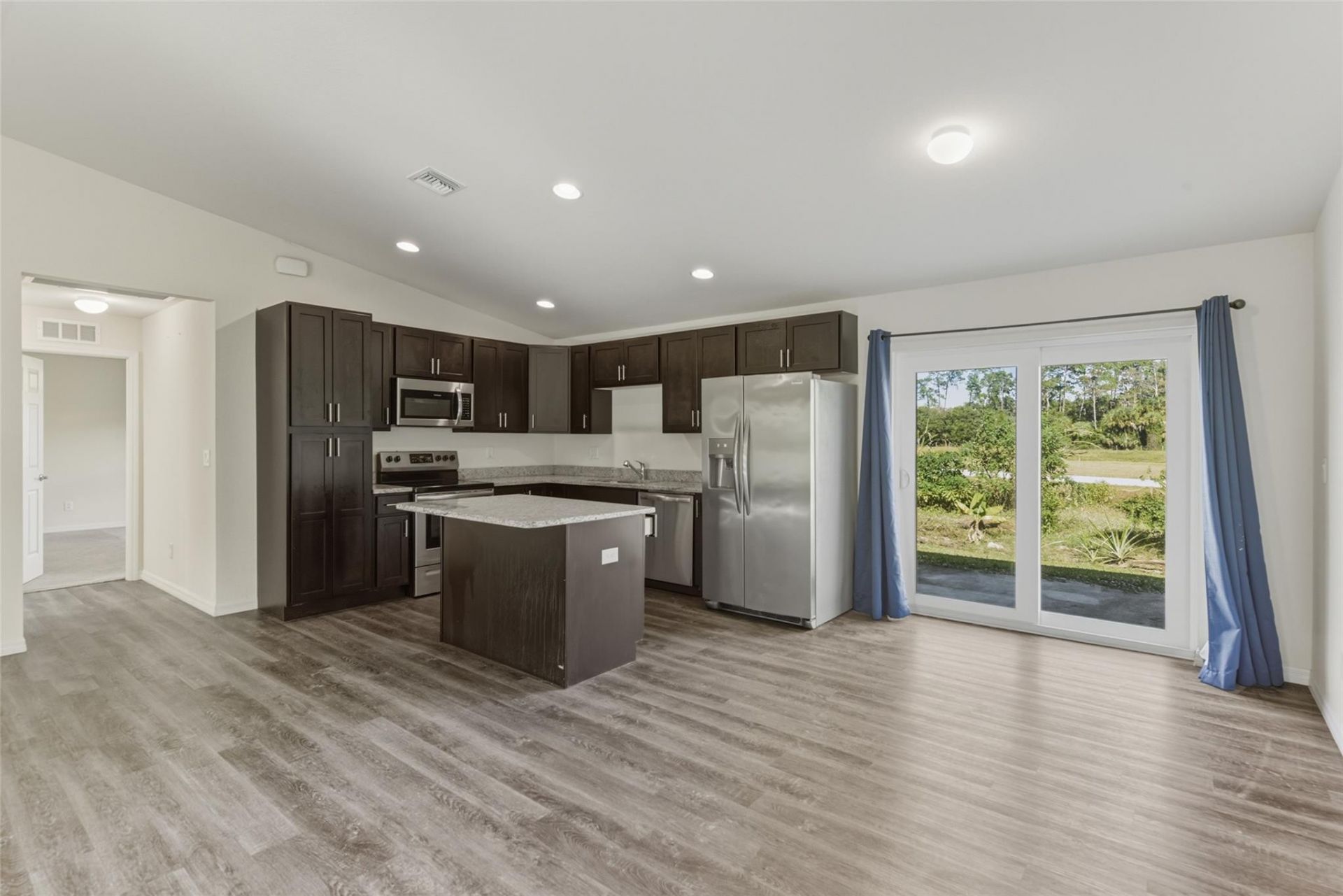 8007 Royal Court, Labelle, FL 33935 Photo
