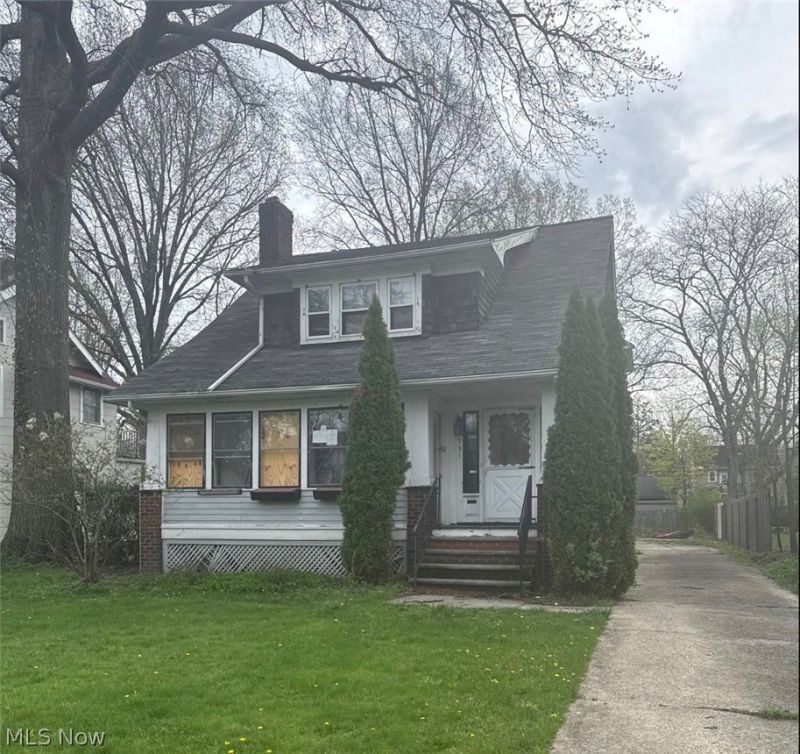 951 Montford Road, Cleveland Heights, OH 44121 Main Photo