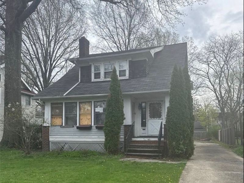 951 Montford Road, Cleveland Heights, OH 44121 Photo 1