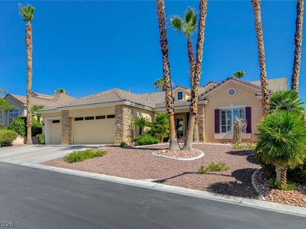 10800 Cedar Forest Avenue, Las Vegas, NV 89144