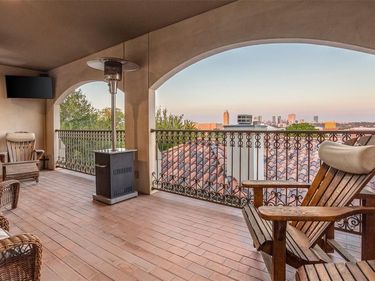 3637 Crestline Road , Fort Worth, TX 76107