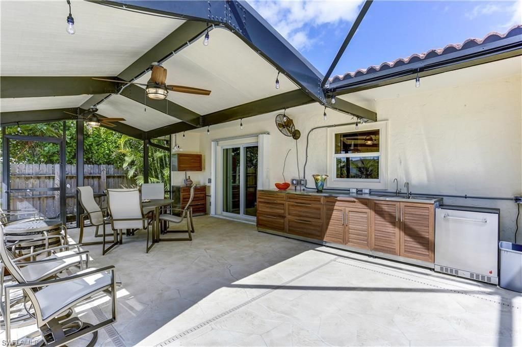 226 1st St, Bonita Springs, FL 34134 Photo