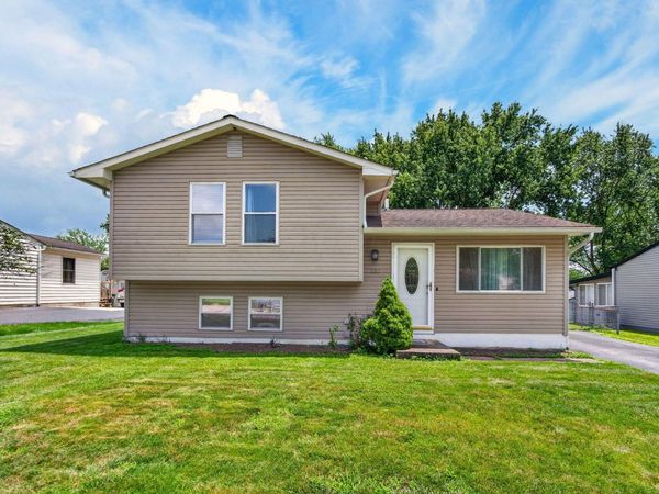 8767 Hubbard Drive S, Galloway, OH 43119