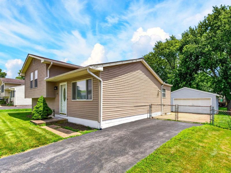 8767 Hubbard Drive S, Galloway, OH 43119 Photo 25