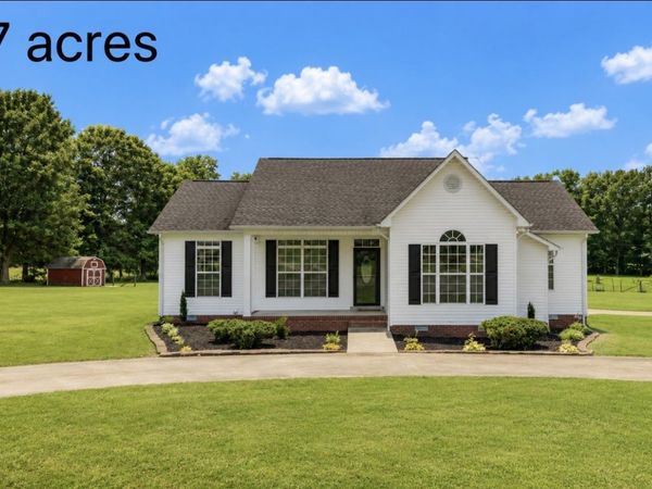 41 Harding Rd, Leoma, TN 38468