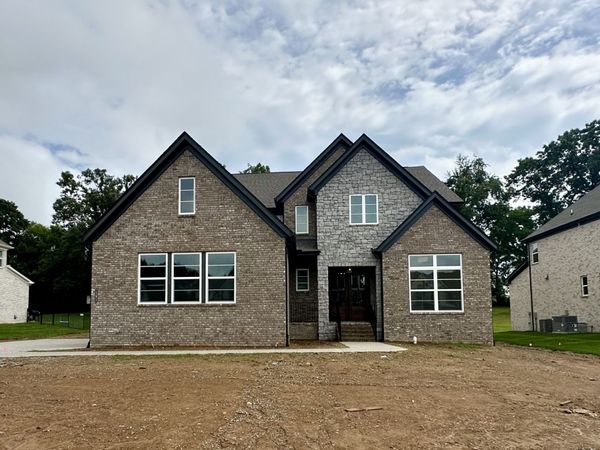 7291 Orrinshire Dr, Fairview, TN 37062