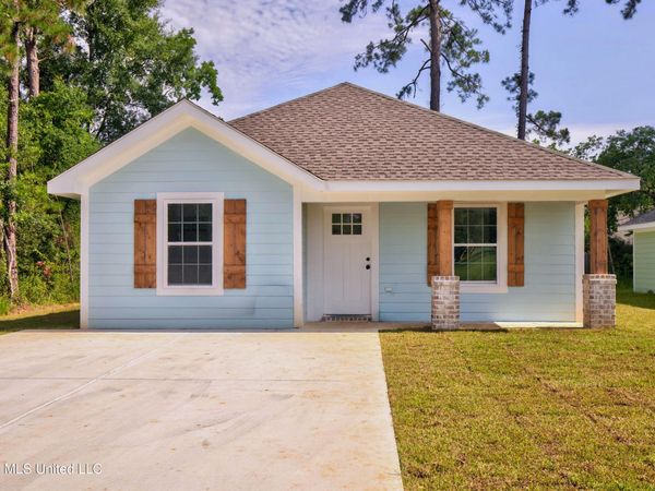 1532 Wynedote Drive, Gautier, MS 39553