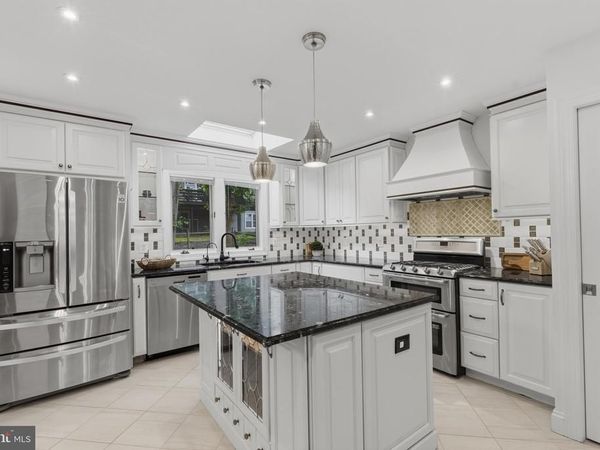 20644 CUTWATER PLACE, POTOMAC FALLS, VA 20165