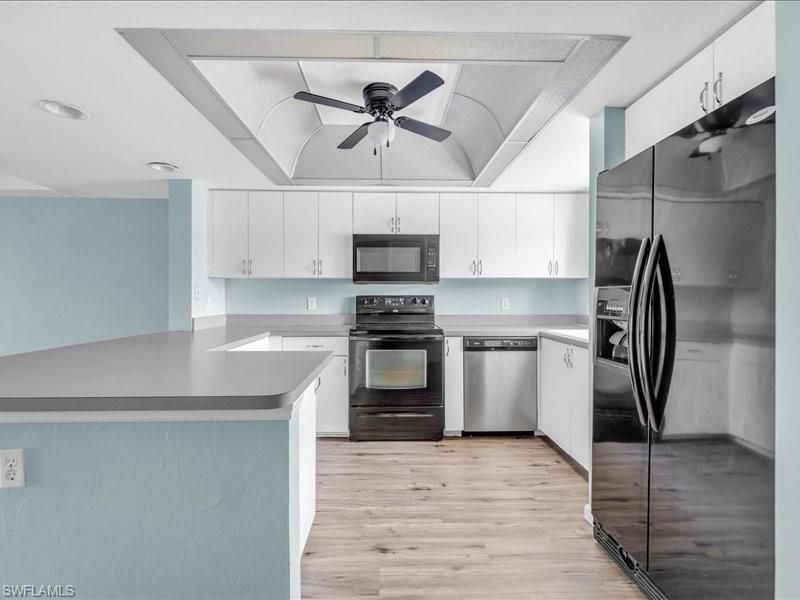 28 Cosmopolitan Dr, Unit 15, Lehigh Acres, FL 33936 Photo