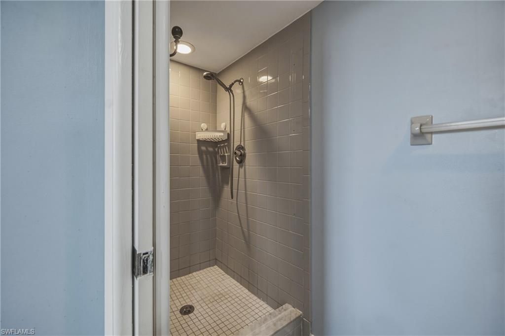 7129 Lakeridge View Ct, Unit 203, Fort Myers, FL 33907 Photo