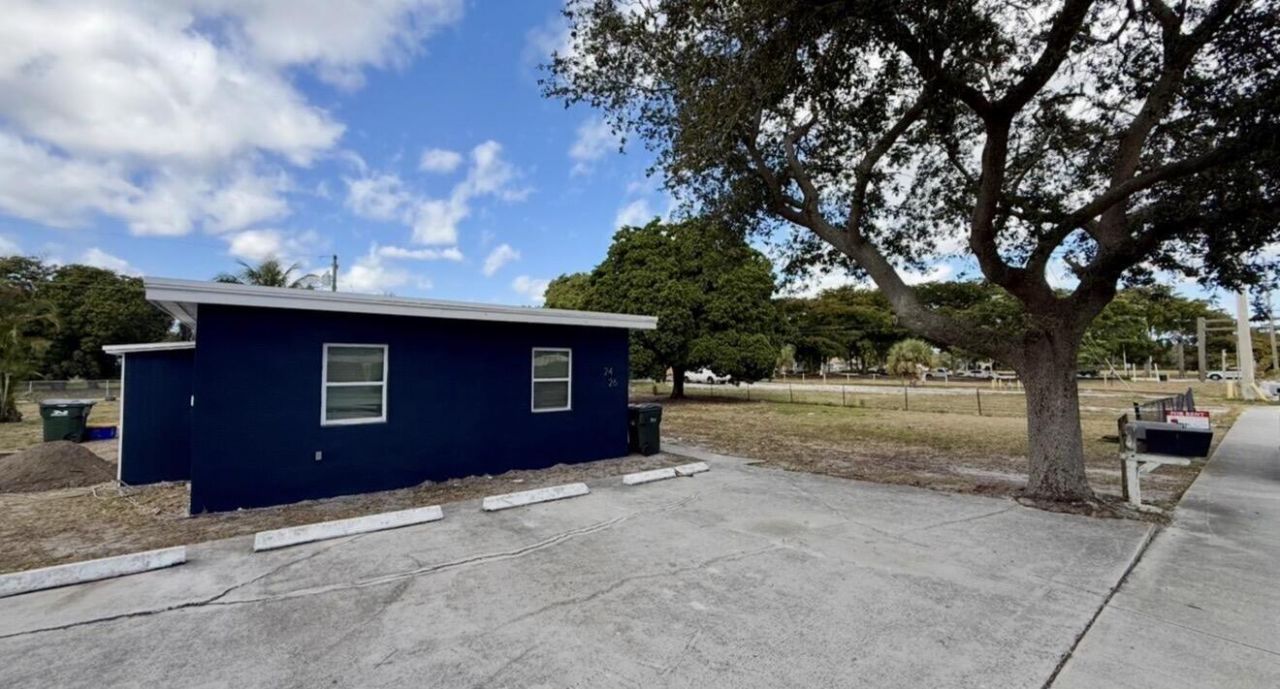 24 SW 10th Avenue, Delray Beach, FL 33444 Photo