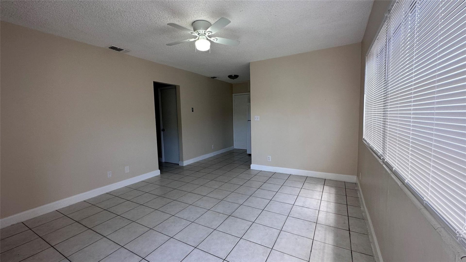 717 SE 16th Street, Unit 5, Fort Lauderdale, FL 33316 Photo