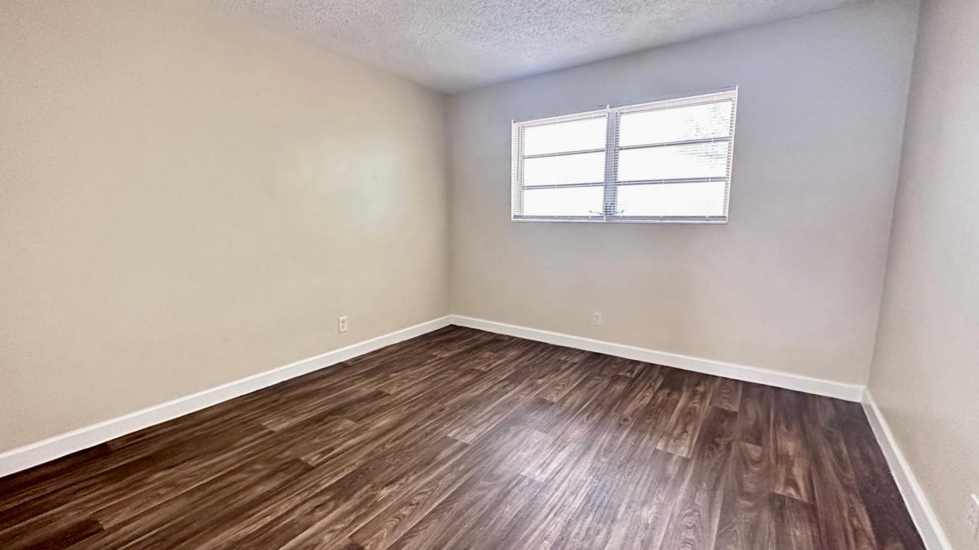 717 SE 16th Street, Unit 5, Fort Lauderdale, FL 33316 Photo