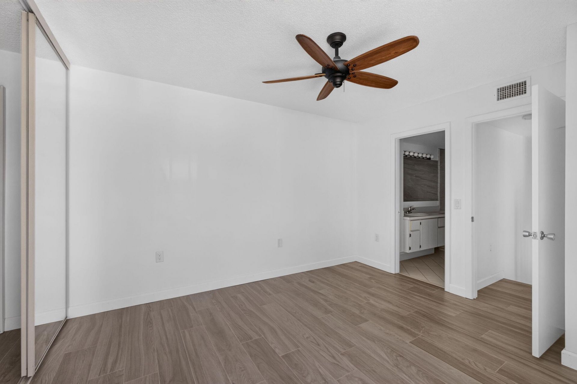 851 Blue Ridge Circle, West Palm Beach, FL 33409 Photo