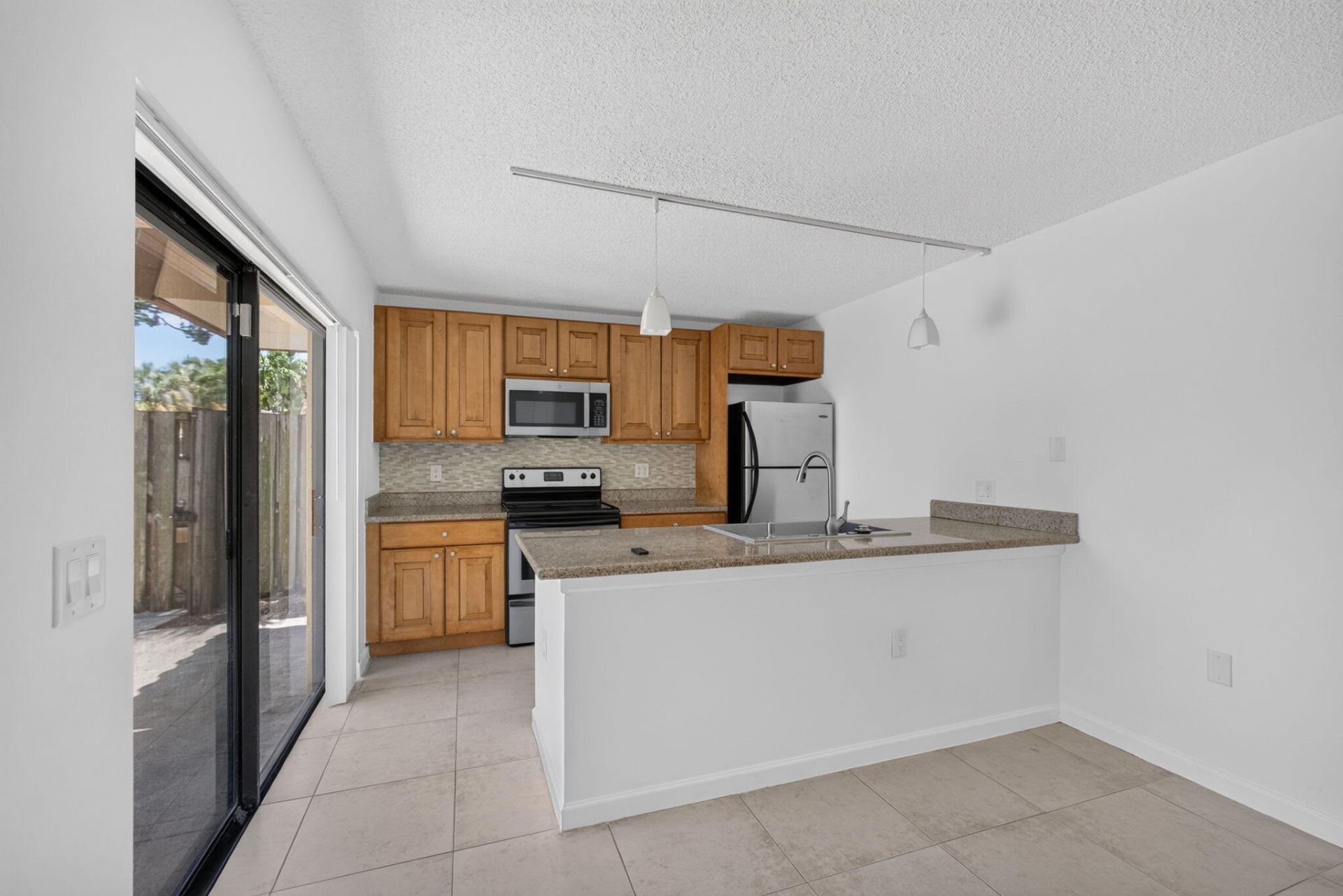 851 Blue Ridge Circle, West Palm Beach, FL 33409 Photo