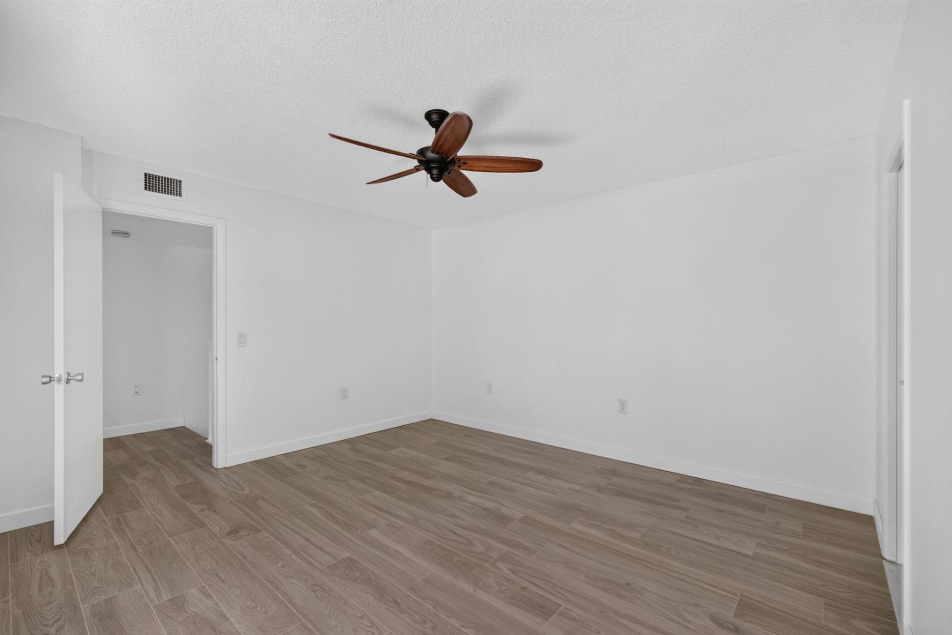 851 Blue Ridge Circle, West Palm Beach, FL 33409 Photo