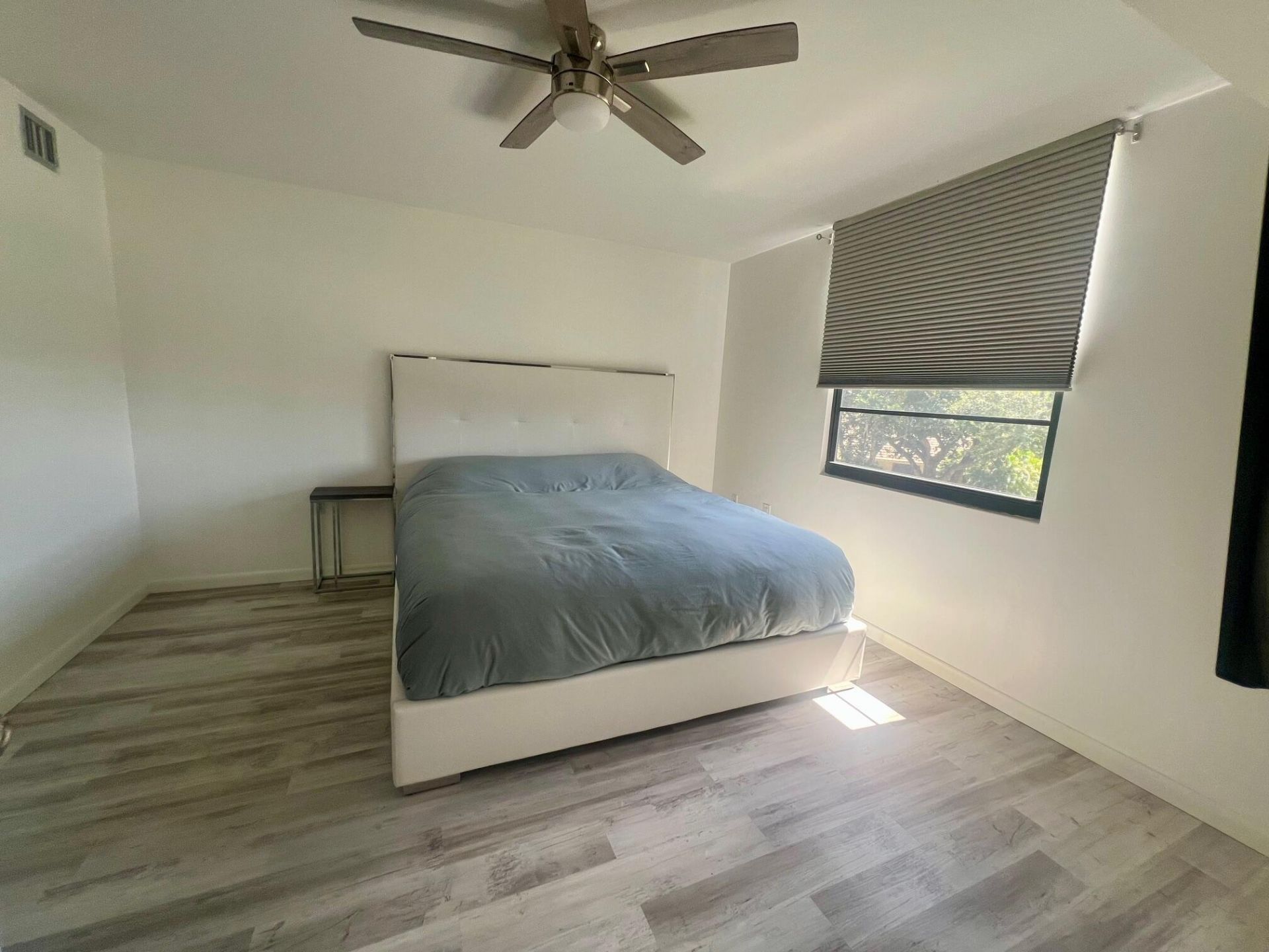 3516 Whitehall Drive, Unit 301, West Palm Beach, FL 33401 Photo