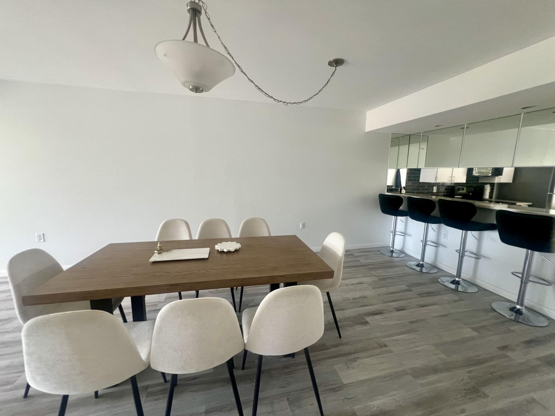 3516 Whitehall Drive, Unit 301, West Palm Beach, FL 33401 Photo