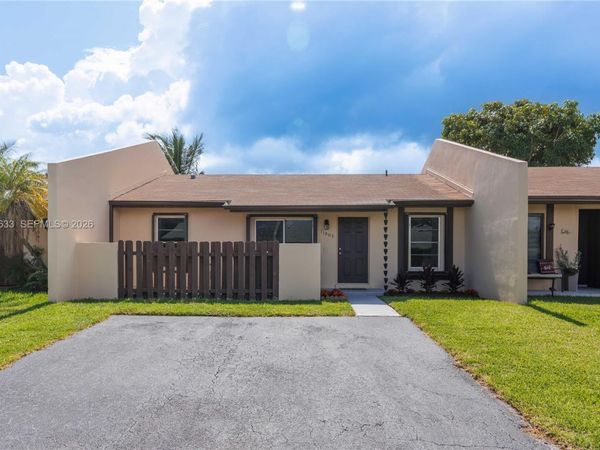 11903 SW 110th St Cir E , Unit 11903, Miami, FL 33186