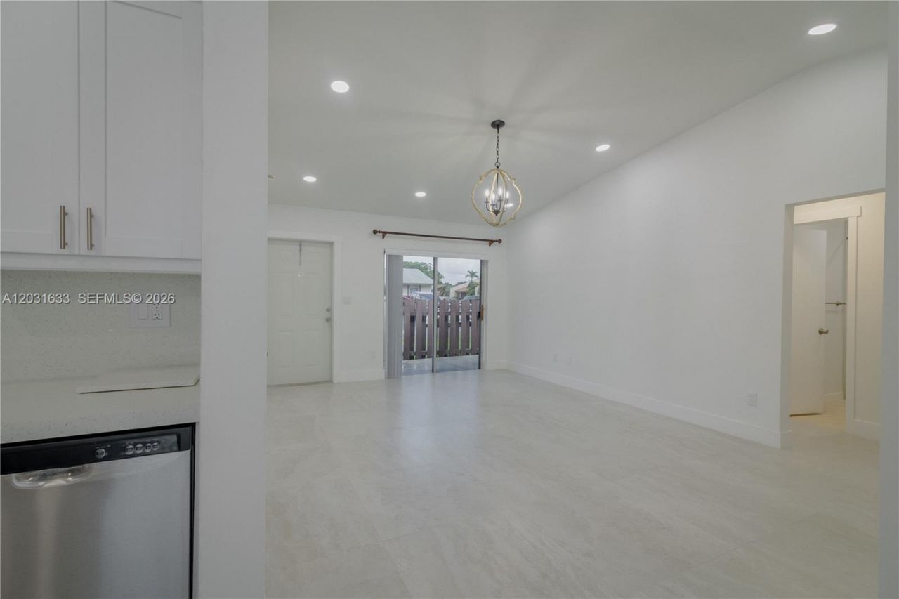 11903 SW 110th St Cir E , Unit 11903, Miami, FL 33186 Photo