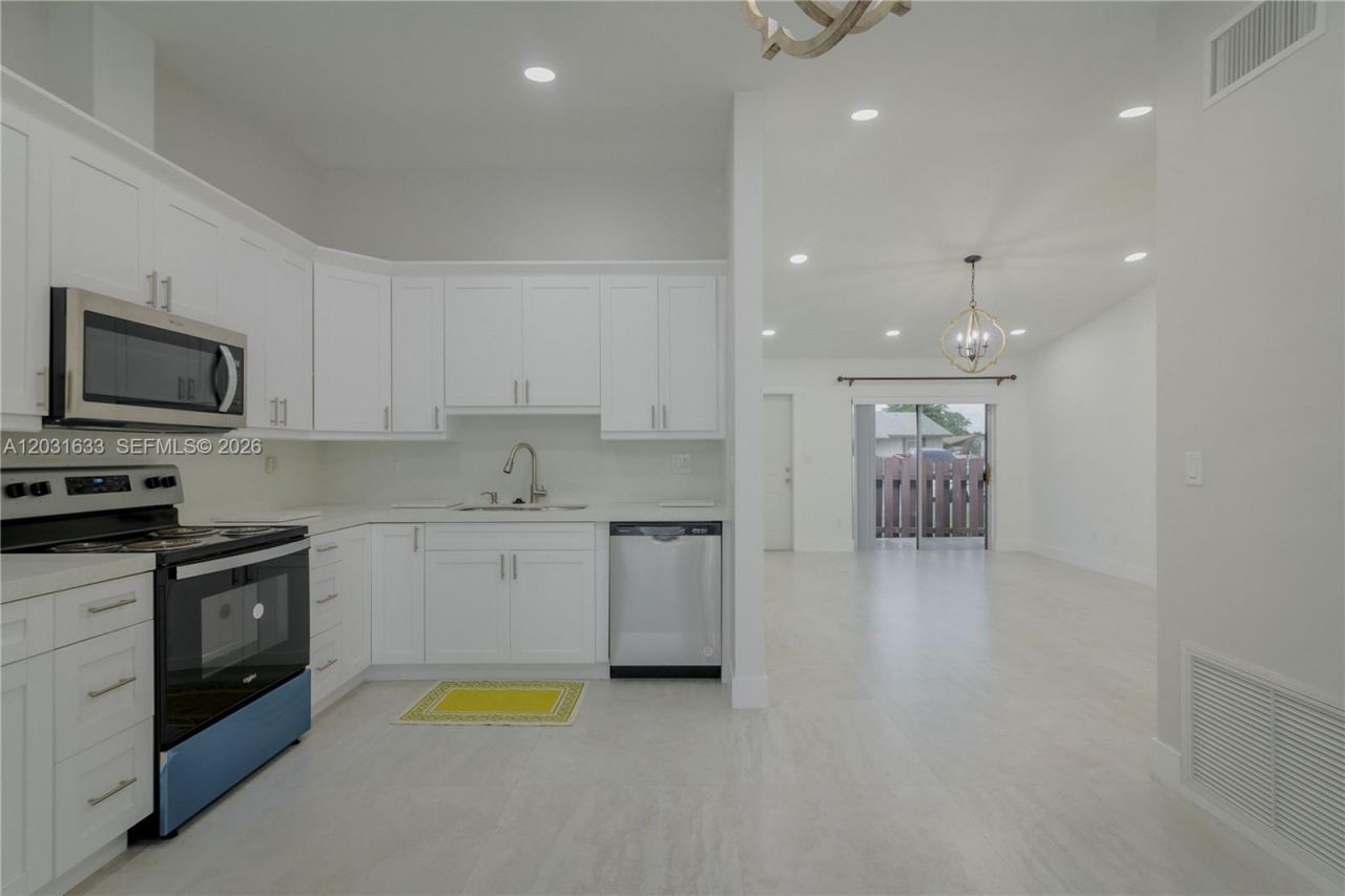 11903 SW 110th St Cir E , Unit 11903, Miami, FL 33186 Photo
