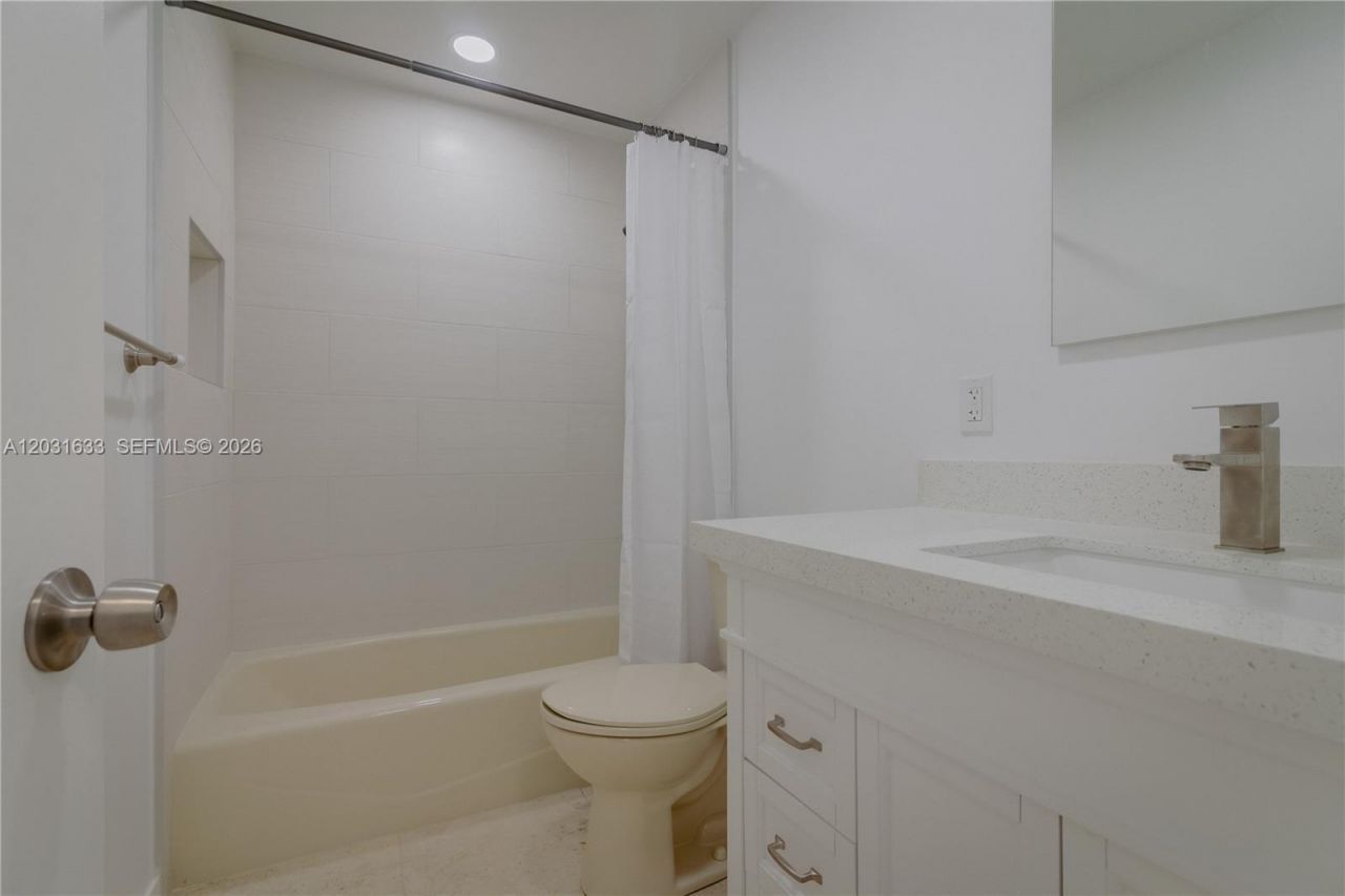 11903 SW 110th St Cir E , Unit 11903, Miami, FL 33186 Photo