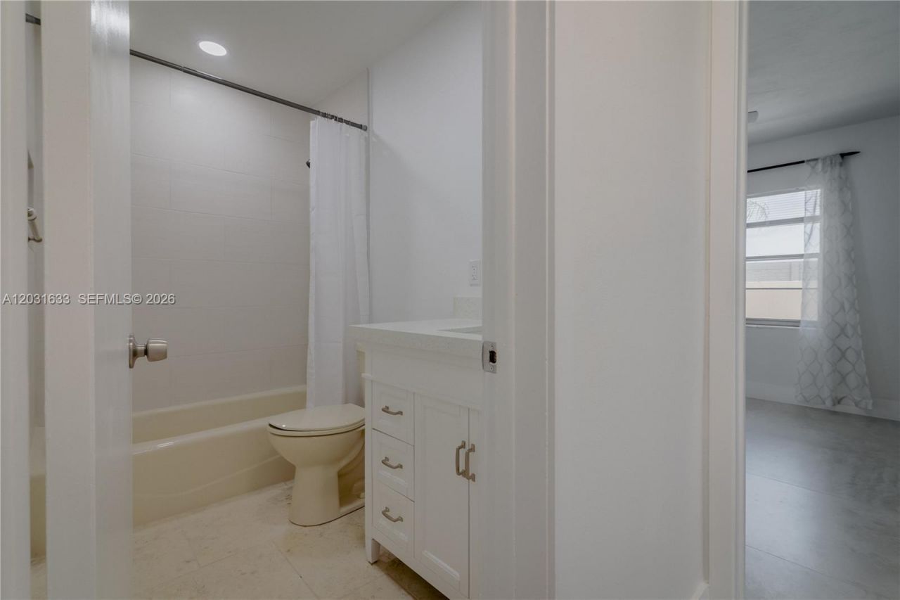 11903 SW 110th St Cir E , Unit 11903, Miami, FL 33186 Photo