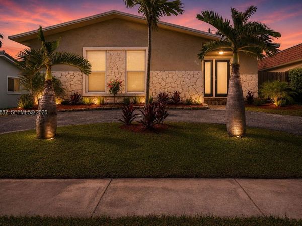 816 Johnson St , Hollywood, FL 33019