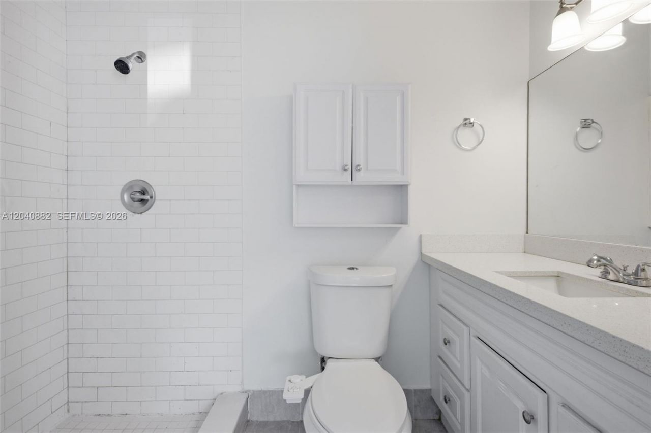 816 Johnson St , Hollywood, FL 33019 Photo