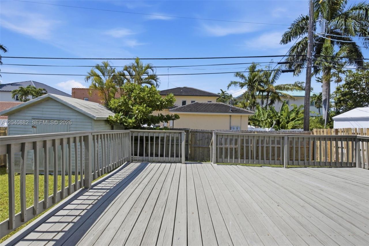 816 Johnson St , Hollywood, FL 33019 Photo