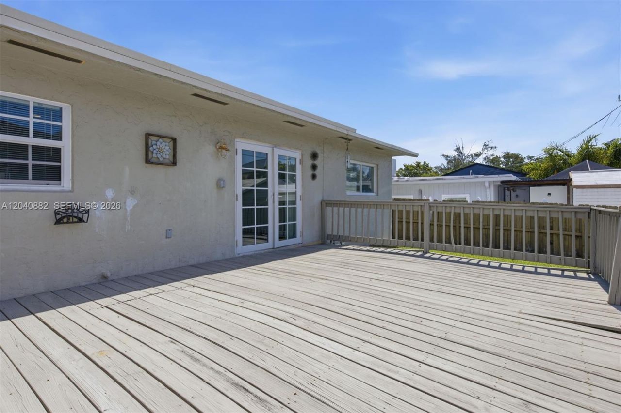 816 Johnson St , Hollywood, FL 33019 Photo