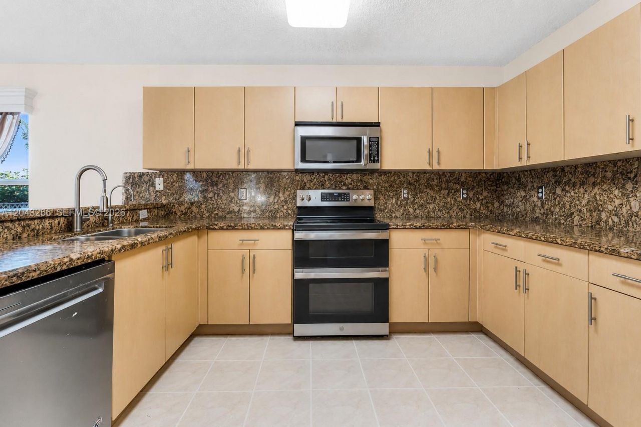 1941 SW 148th Way, Miramar, FL 33027 Photo