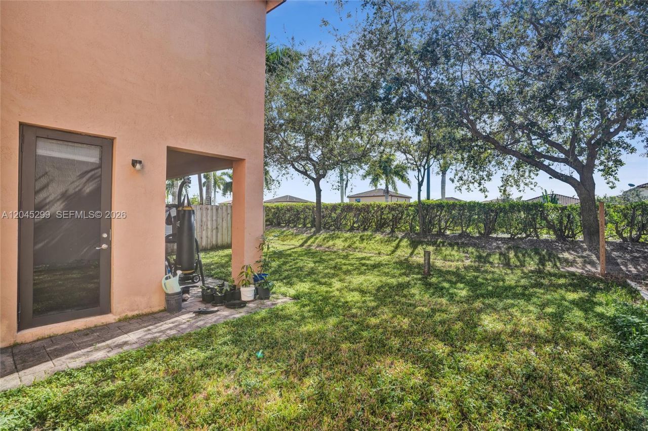 2502 NE 1st St , Homestead, FL 33033 Photo