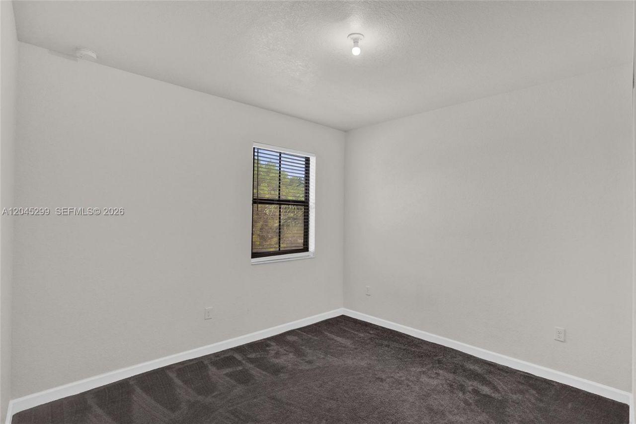 2502 NE 1st St , Homestead, FL 33033 Photo