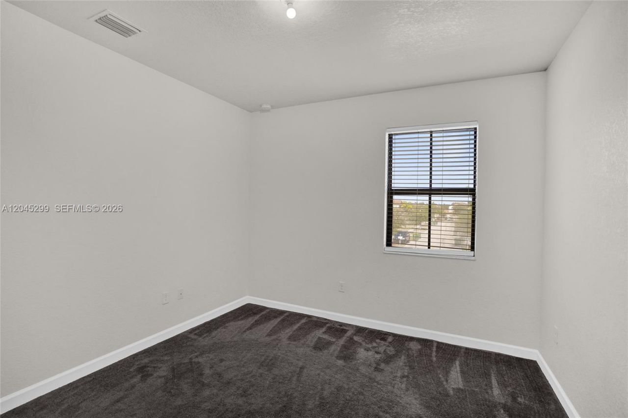 2502 NE 1st St , Homestead, FL 33033 Photo
