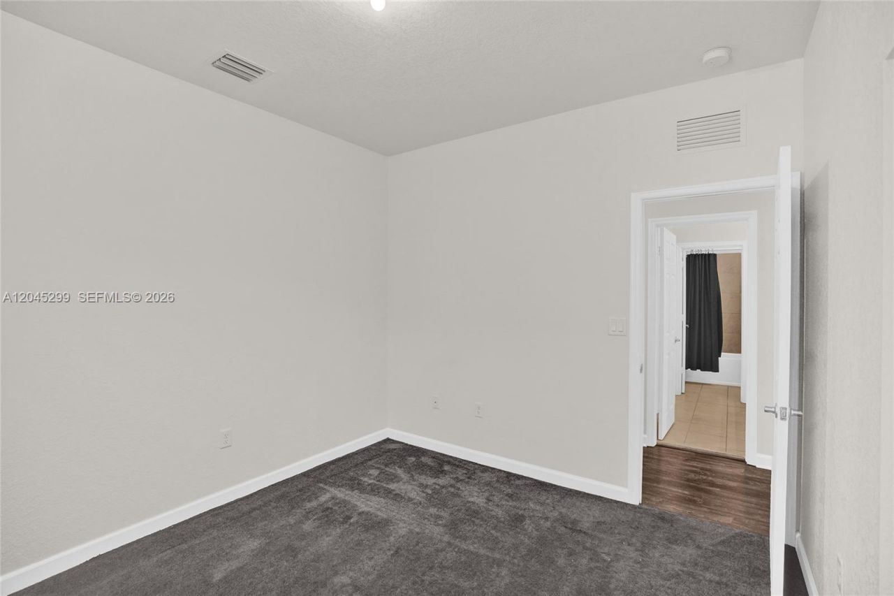 2502 NE 1st St , Homestead, FL 33033 Photo