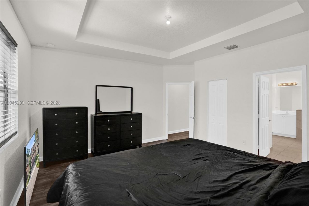 2502 NE 1st St , Homestead, FL 33033 Photo