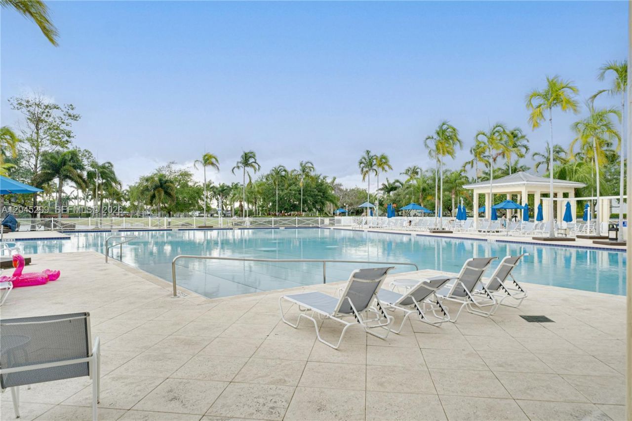 2502 NE 1st St , Homestead, FL 33033 Photo