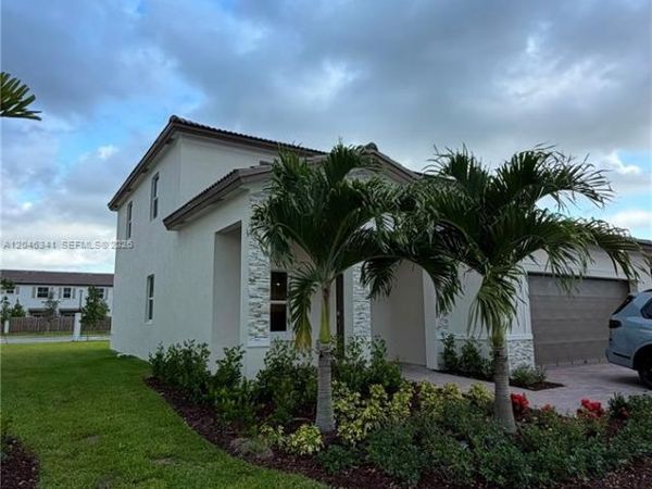 2475 SE 29th Dr, Homestead, FL 33035