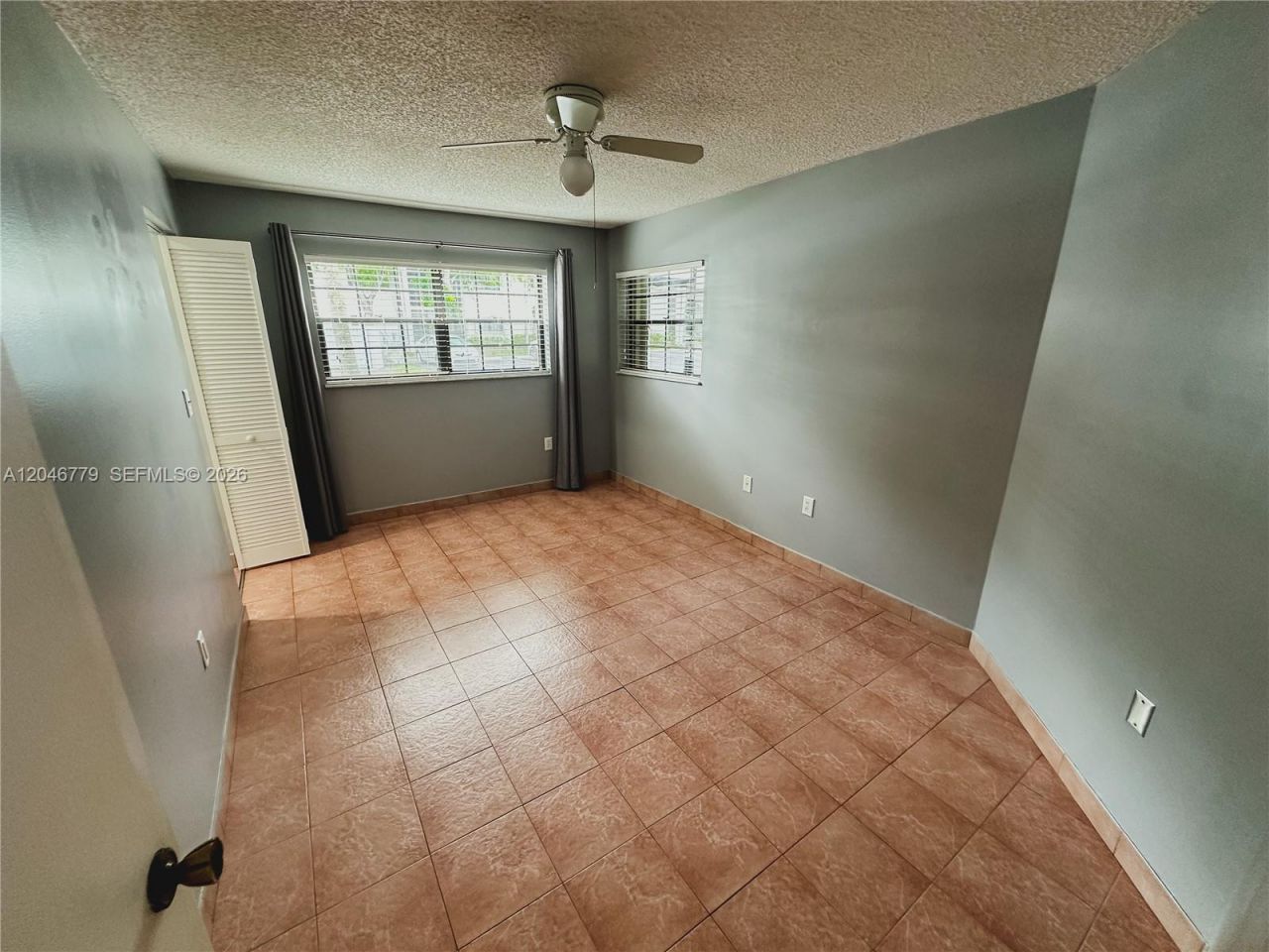 927 NE 199th St , Unit 101, Miami, FL 33179 Photo