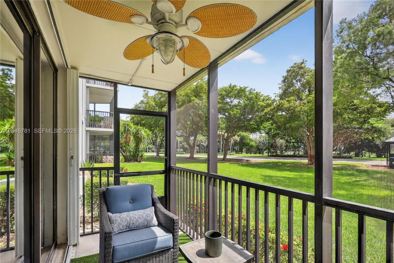 3401 N Country Club Dr , Unit 109, Aventura, FL 33180 Photo